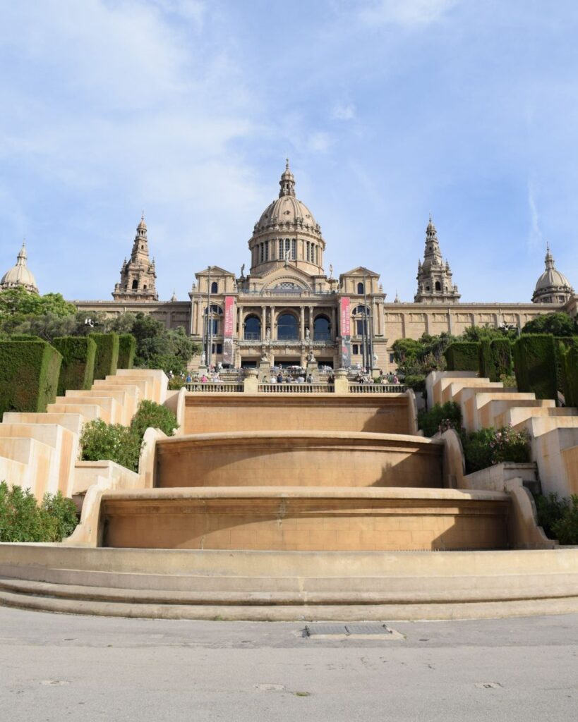 Vista a la Fuente Mágica del Montjuïc